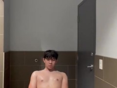 'Fit asian twink bathroom jerkoff'