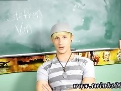 Teen gay ass cum Steffen Van is loving his
